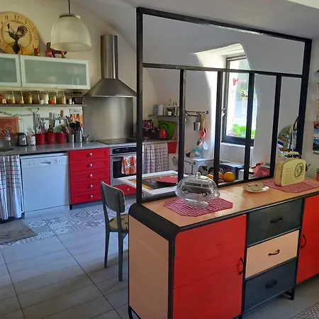 La Maison De Vos * Claret (Herault)