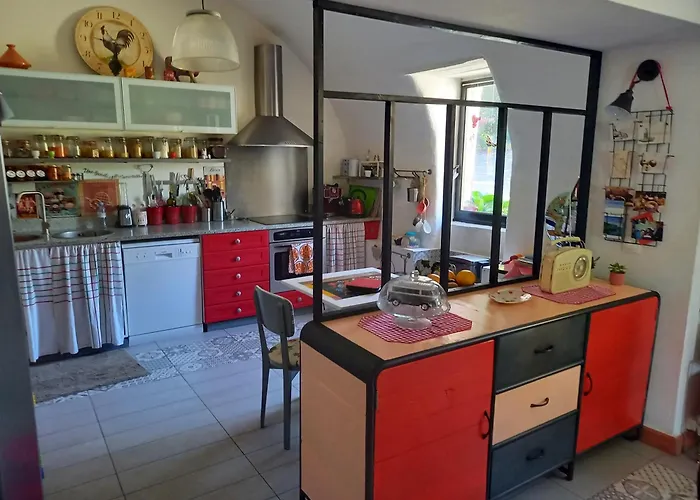 La Maison De Vos * Claret (Herault)